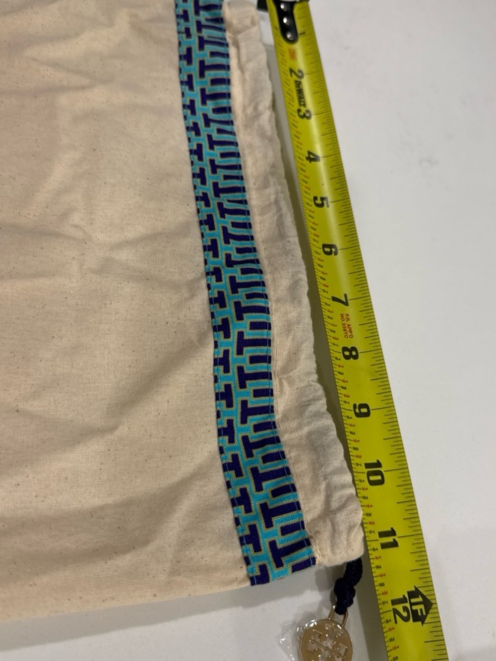 Tory Burch Beige Canvas Dust Bag with Blue Logo Trim - Picture 3 of 6